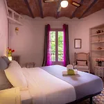 Primavera Hostal